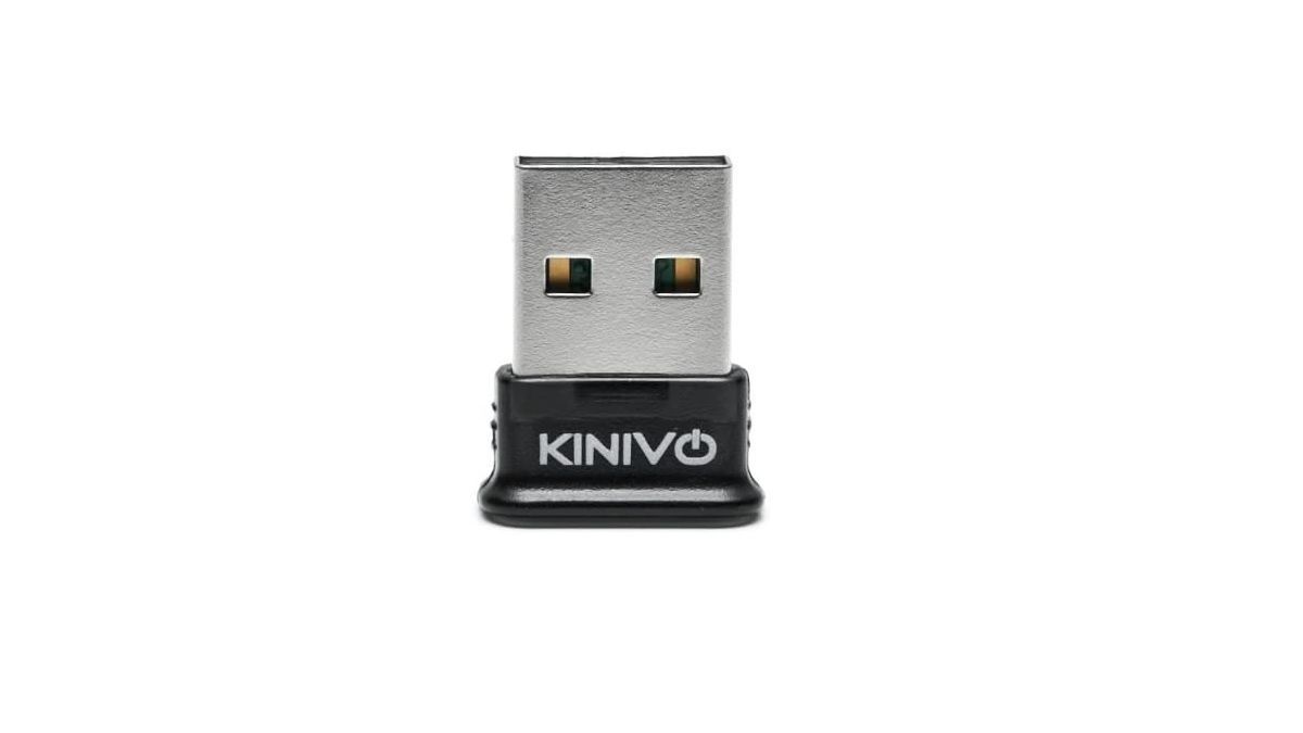 نمای بالا به پایین آداپتور بلوتوث kinivo btd-400