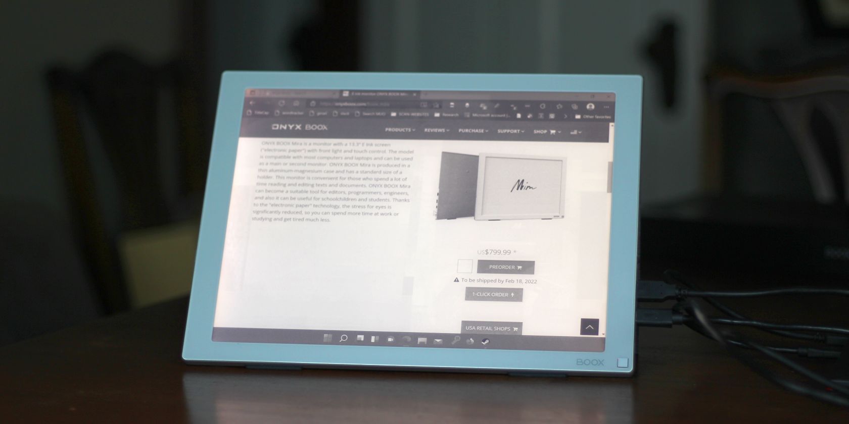 onyx-boox-mira-e-ink-monitor-