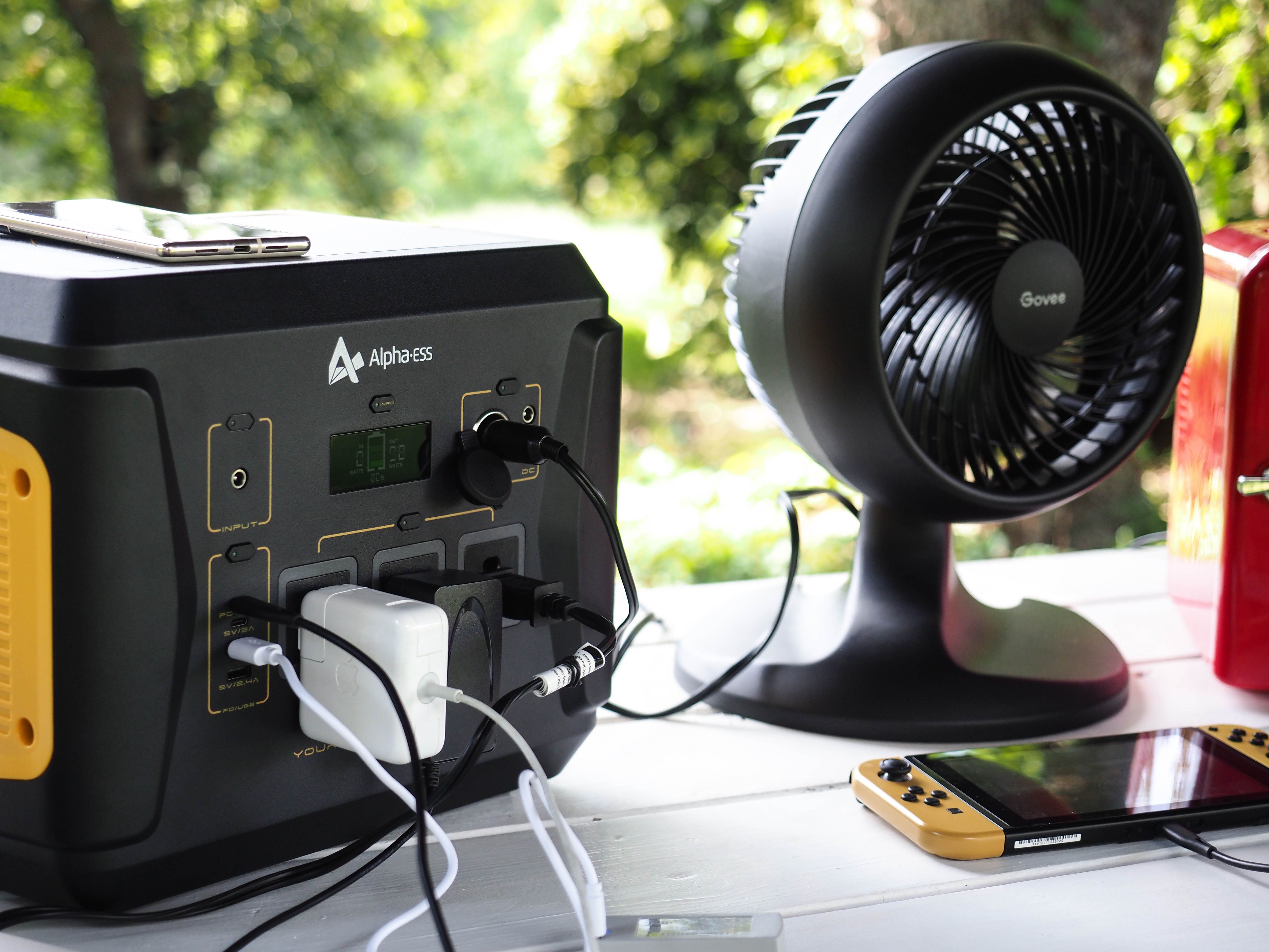 AlphaESS BlackBee 1000 عملیات بیرونی