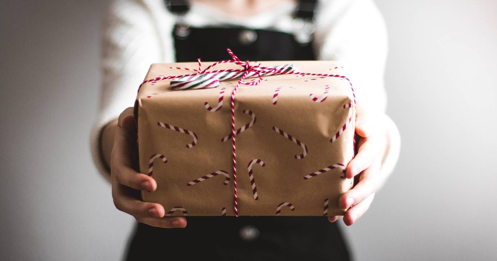Recomment Gift 5 Gift Recommendation Sites for Present Ideas by Real People and A.I.