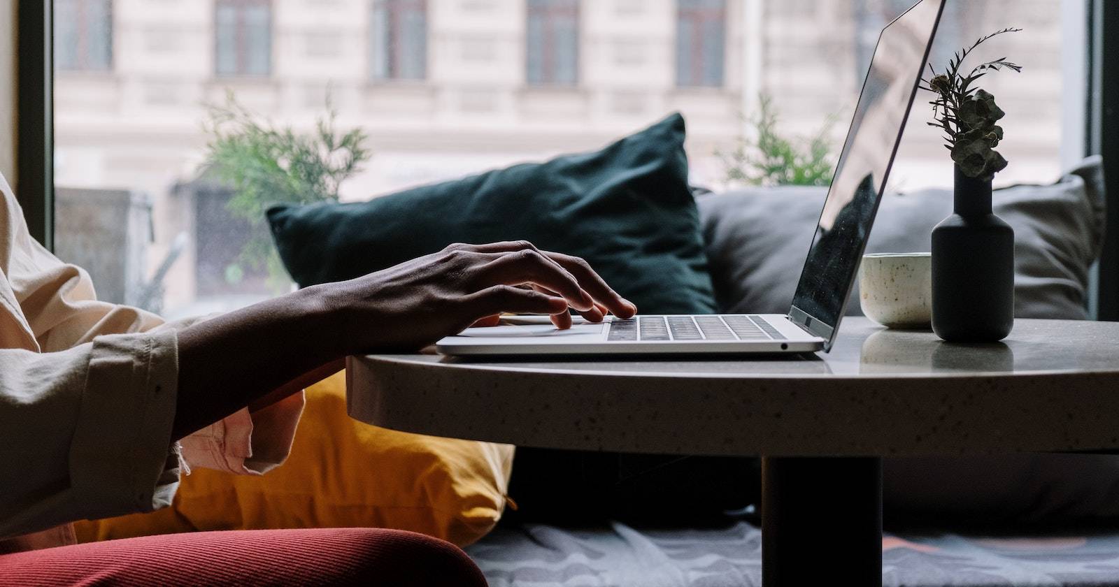 How to List Current Logged-In Users on Linux