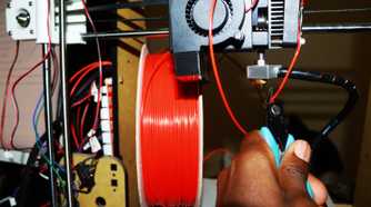 Removing stacked filament from the nozzle using cutting nippers