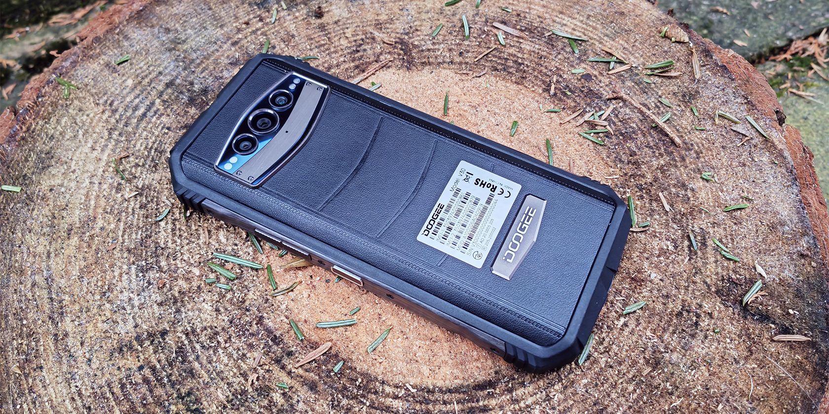 Doogee - Introducing the world's most powerful rugged smartphone, the Doogee  V30. A sophisticated, rugged smartphone design with impressive camera  upgrades and groundbreaking features and capabilities. In your opinion,  what makes the