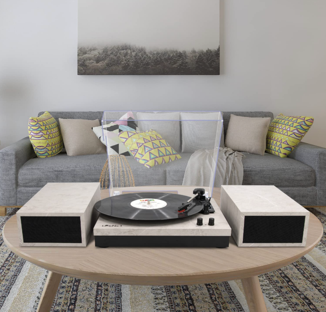 Lecteur de disques LP&No.1 avec haut-parleurs externes à la maison