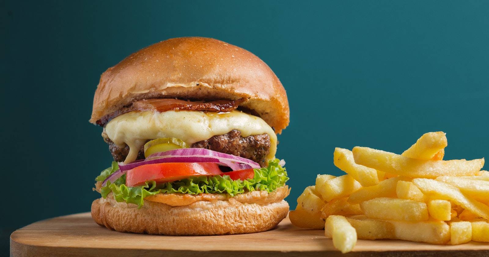 Eat Less Fast Food by Using These 5 Apps and Websites