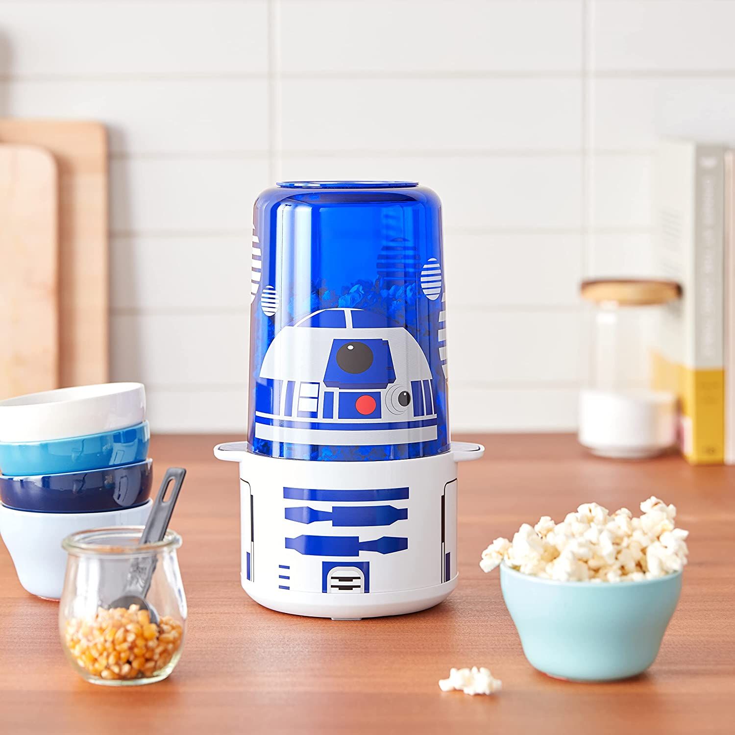 r2d23