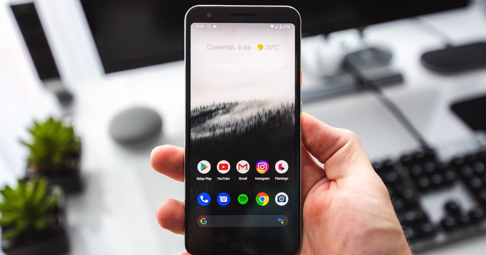 How to Take a Scrolling Screenshot on a Pixel Phone