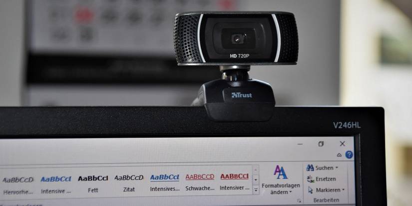 View Your Webcam Feed in the Linux Terminal With asciicam
