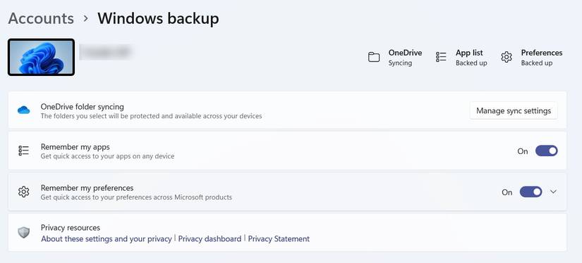 6 Ways a Microsoft Account and a Local Account Are Different on Windows