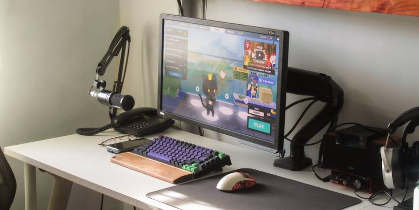 6 Ways to Reduce Pain While Typing on a Keyboard