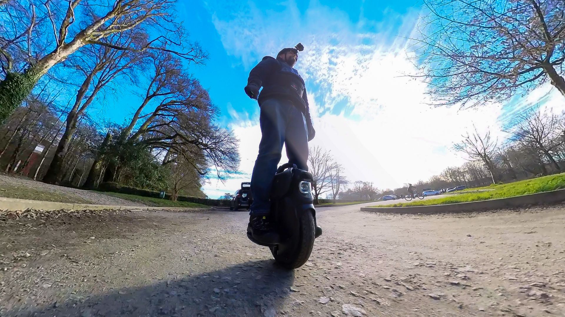 InMotion V11 Electric Unicycle: Powerful, Responsive, and Utterly Insane