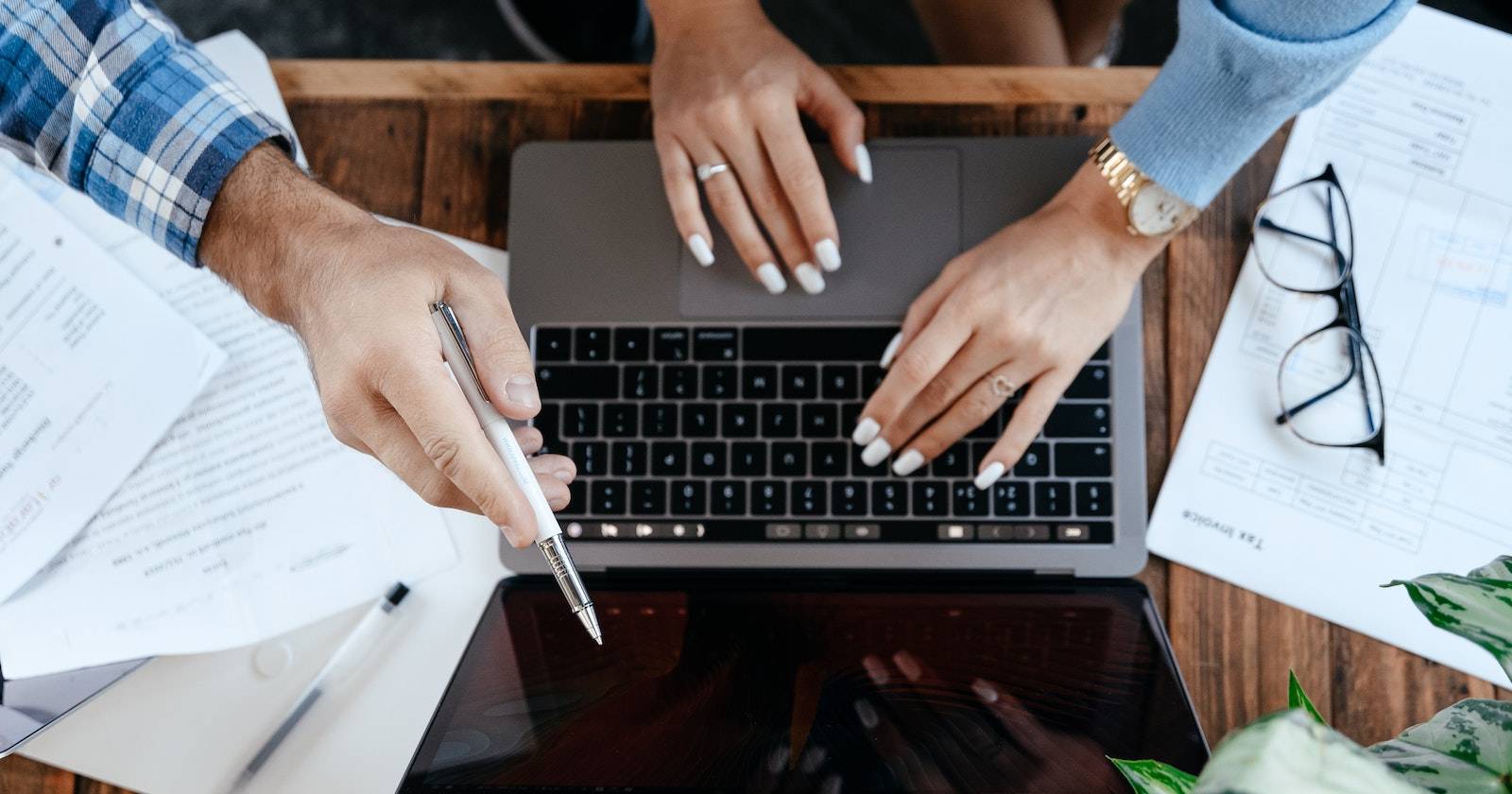 The Merits and Demerits of Content Writing vs. Content Marketing