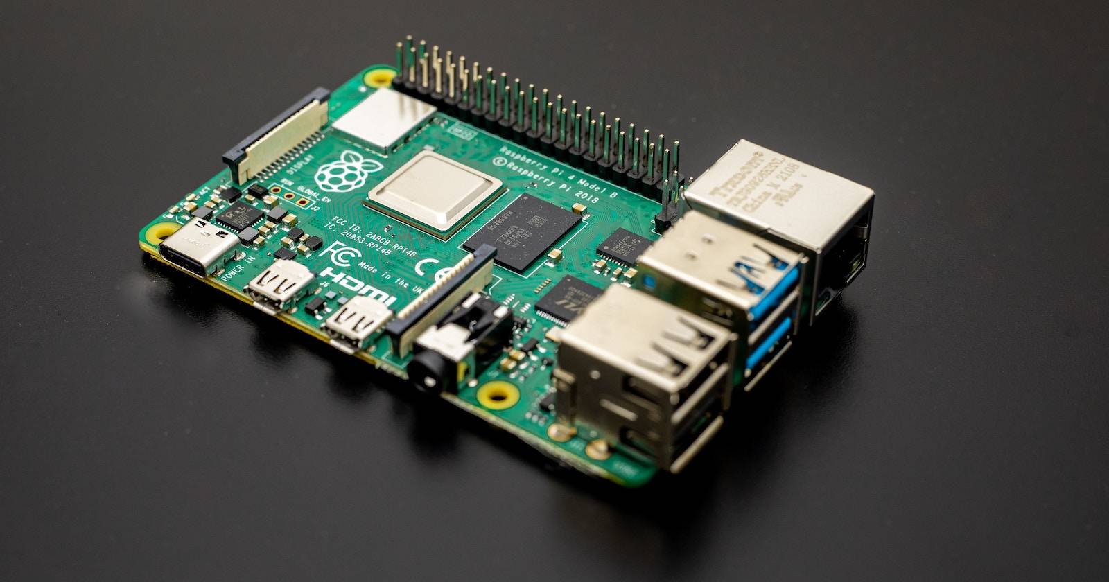 How to Read Your Raspberry Pi's LEDs and Troubleshoot Boot Issues