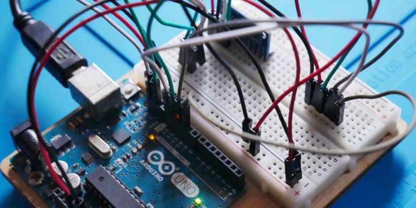 GSM vs. Bluetooth Modules: Which One Is Best for Your Project?
