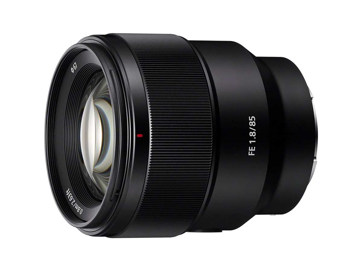 یک لنز دوربین Sony FE 85mm f1.8 USM