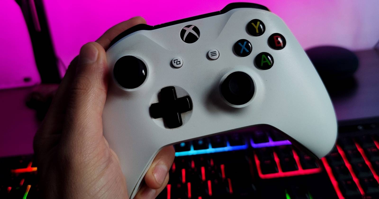 How to Use Xbox One Controllers on Your Xbox Series X