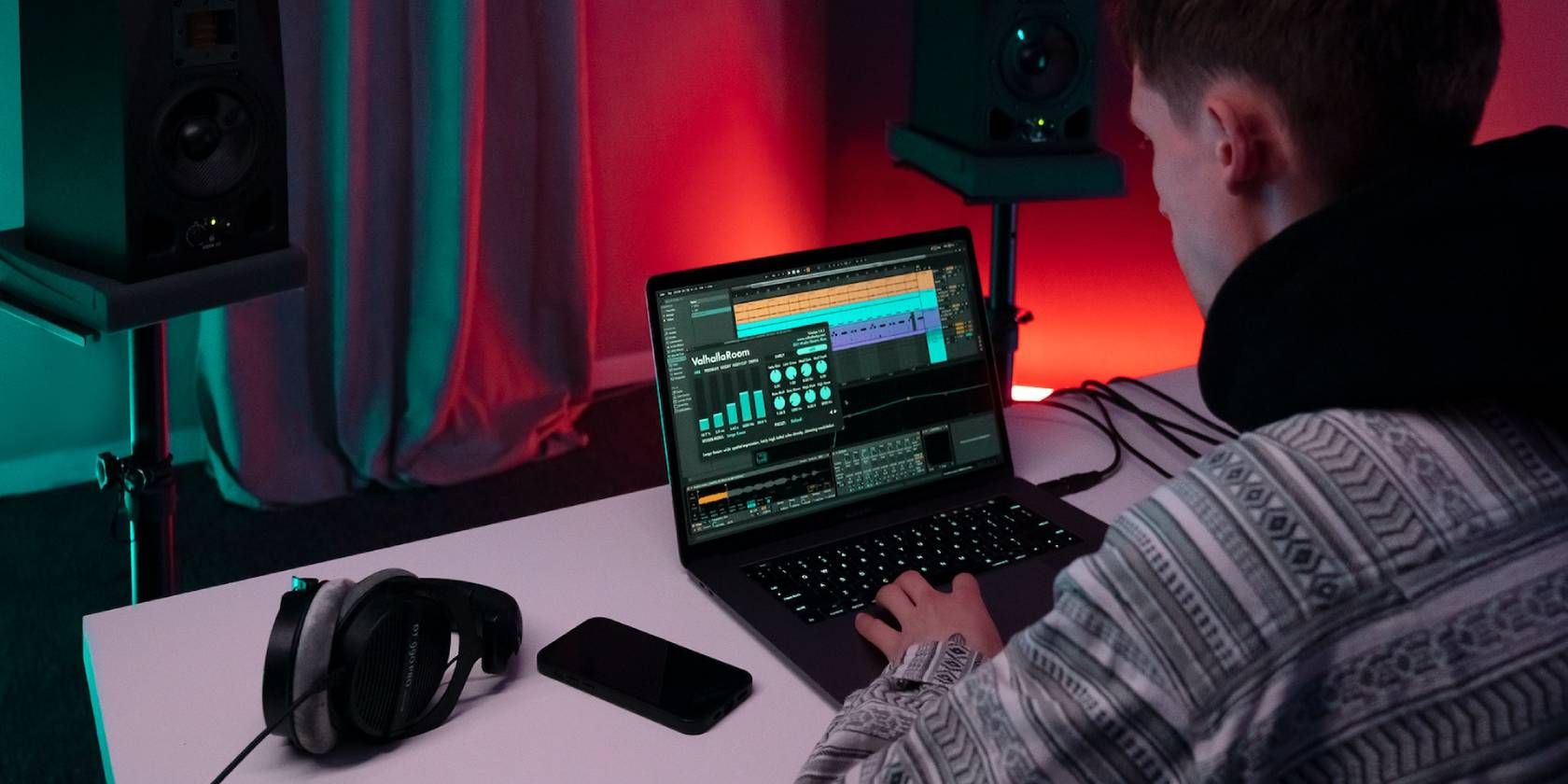 How and When to Use Every Type of EQ Plugin in Logic Pro