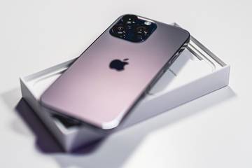 New iPhone placed on its box