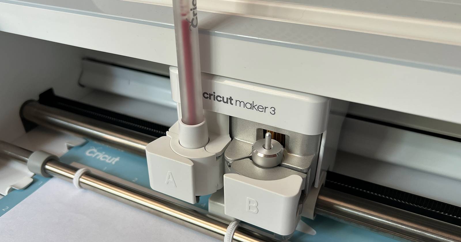 15 Single-Line Writing Fonts for Cricut Design Space (and Where to Find ...