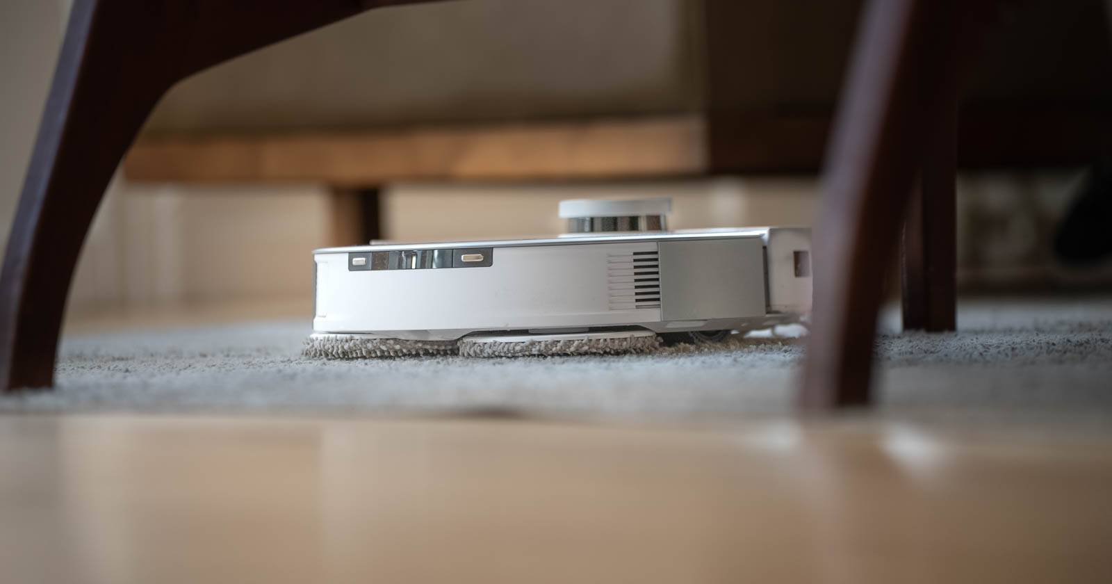 Ecovacs T20 Omni Robot Vacuum: Auto-Lifting Mop Pads Make This the 