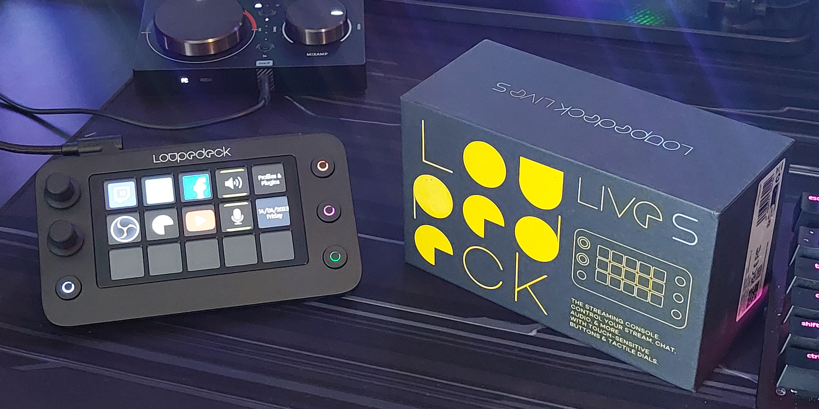 Loupedeck Live S ストリーミングコンソール Loupedeck Live S - Your Trusty Sidekick For Streaming & More