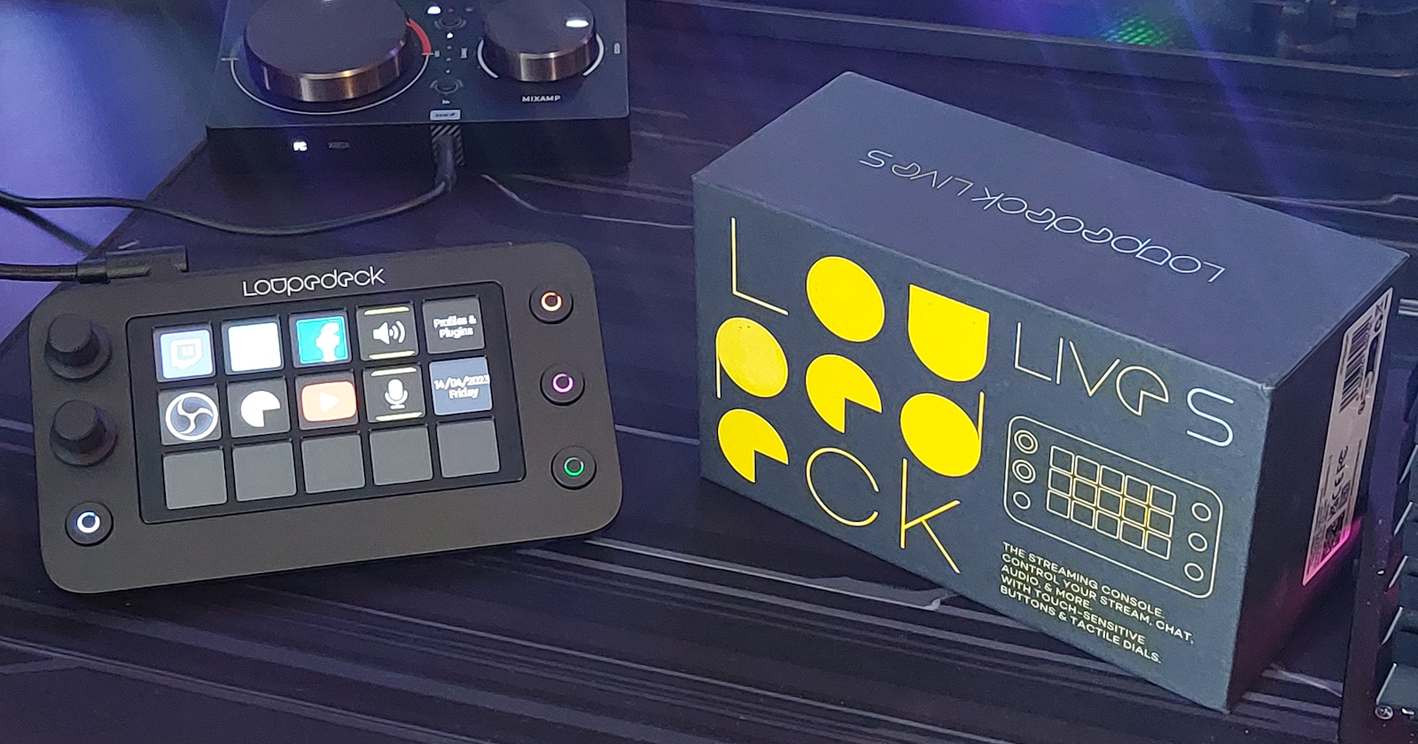 その他 Loupedeck Live S Loupedeck Live S - Your Trusty Sidekick For Streaming & More