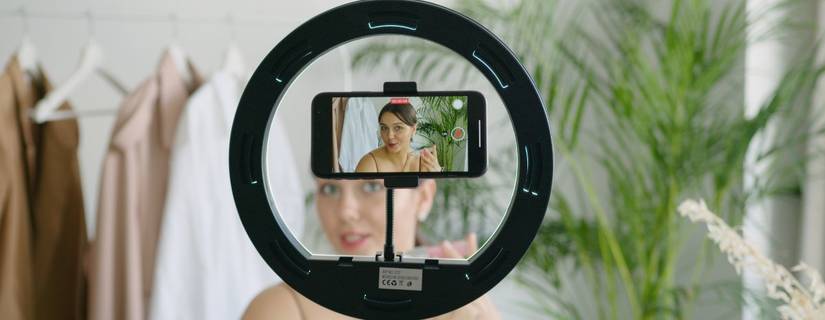 What Is A-Roll Footage? And How YouTubers Can Effectively Use It