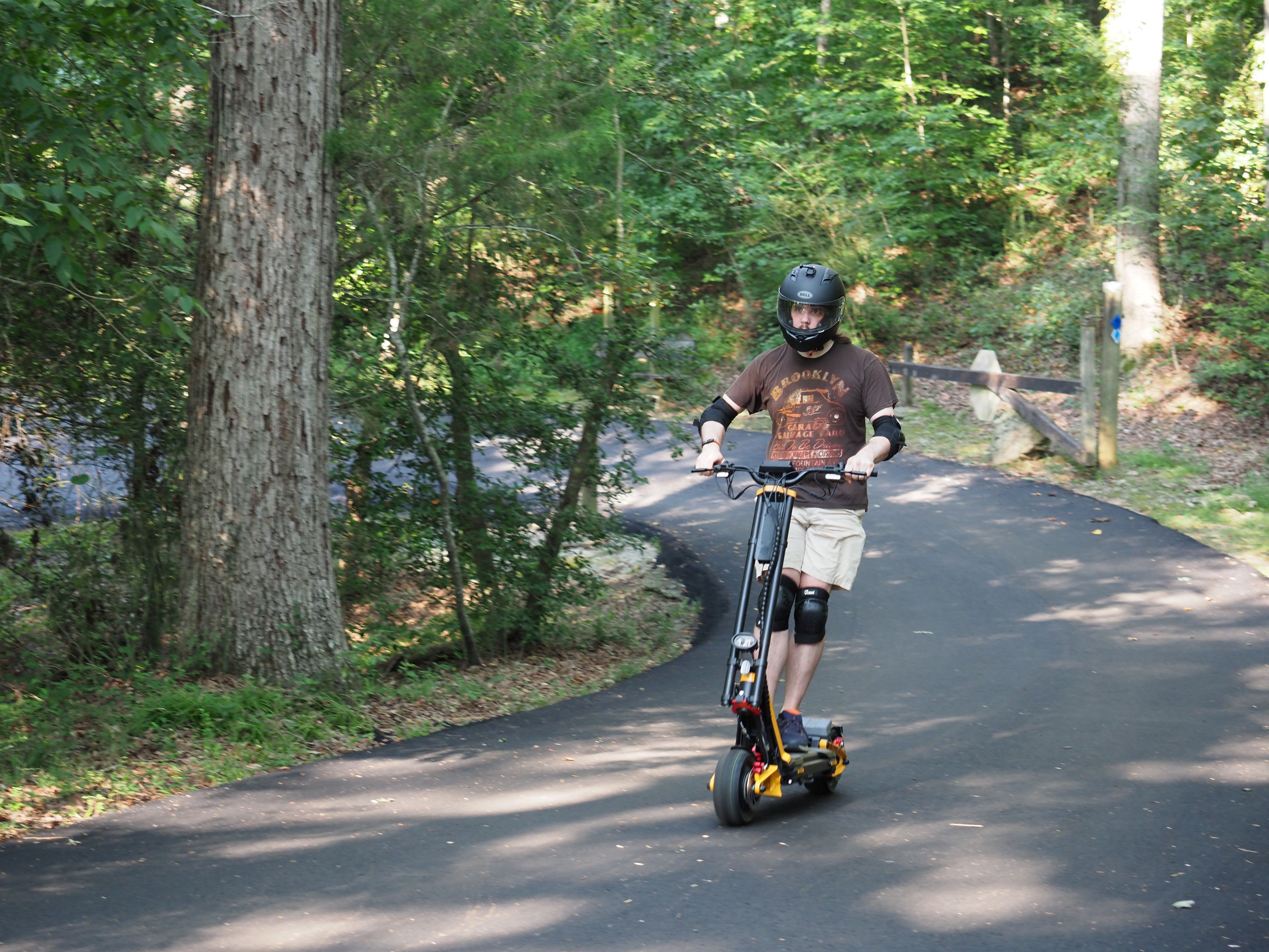 Inmotion RS Review: The 68mph Transforming eScooter Beast