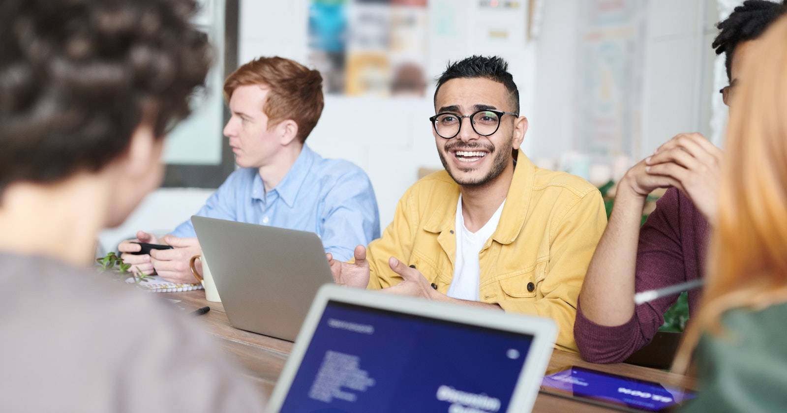 8 Reasons Why You Should Work a Full-Time Job Before Freelancing