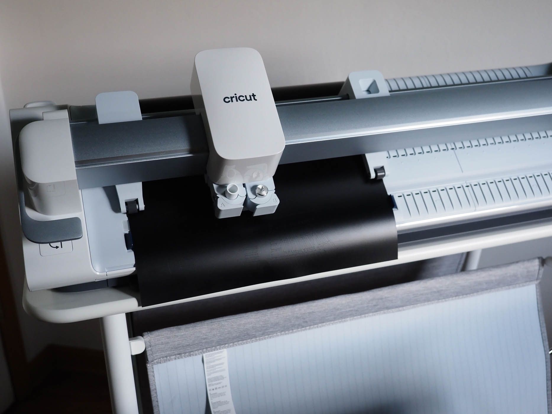  Cricut Venture  Wide-Format Smart Cutting Machine (25