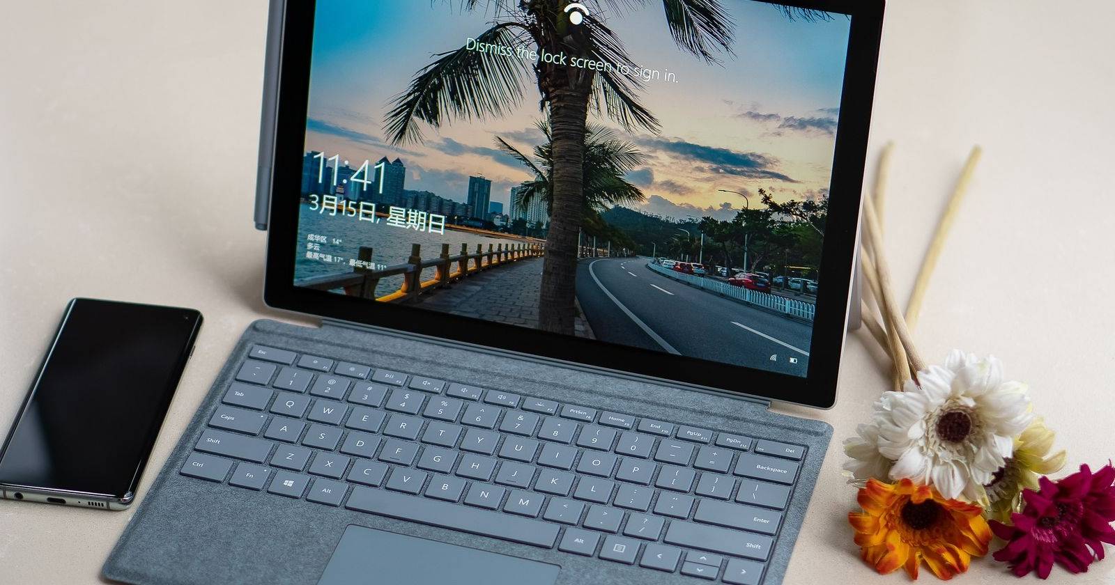 How to Fix a Surface Laptop or Tablet That Doesn’t Turn On