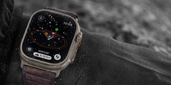 apple watch ultra 2 showing compass with waypoints and backtrack