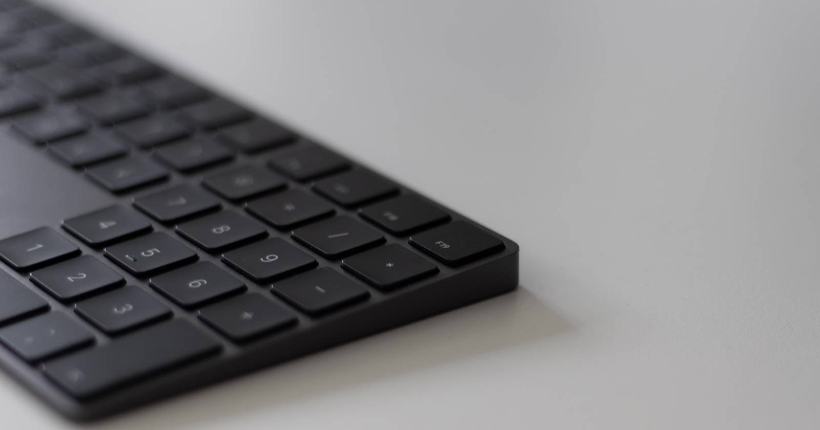 How to Turn On and Connect Your Apple Magic Keyboard
