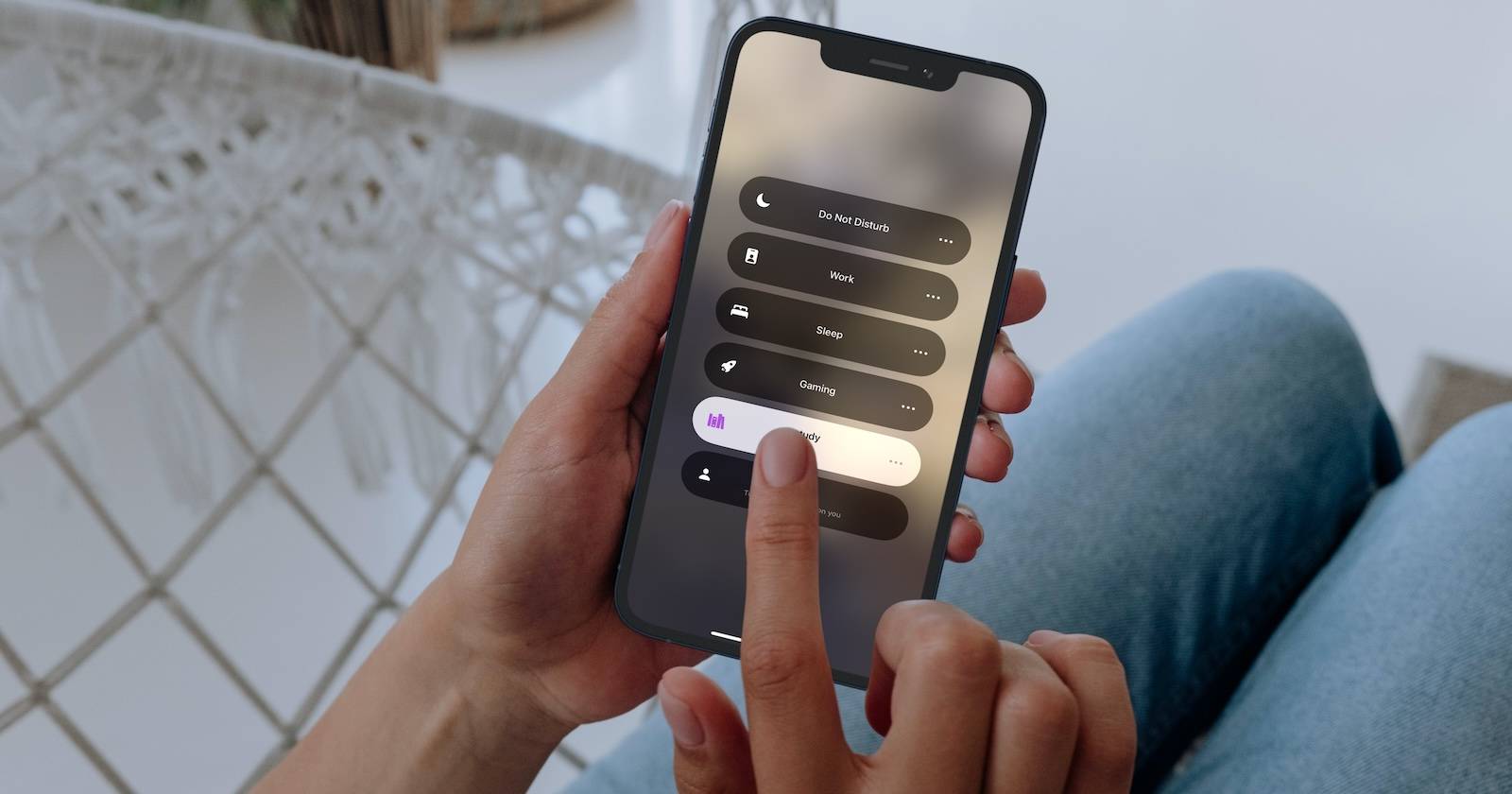 How to Silence Notifications on Your iPhone