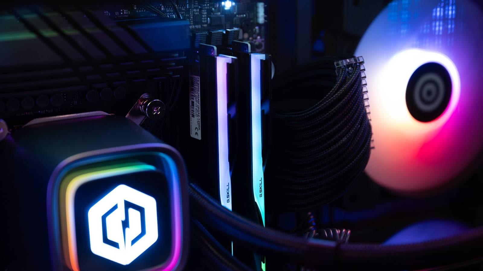 PC Fans Running at Full Throttle? 6 Fixes