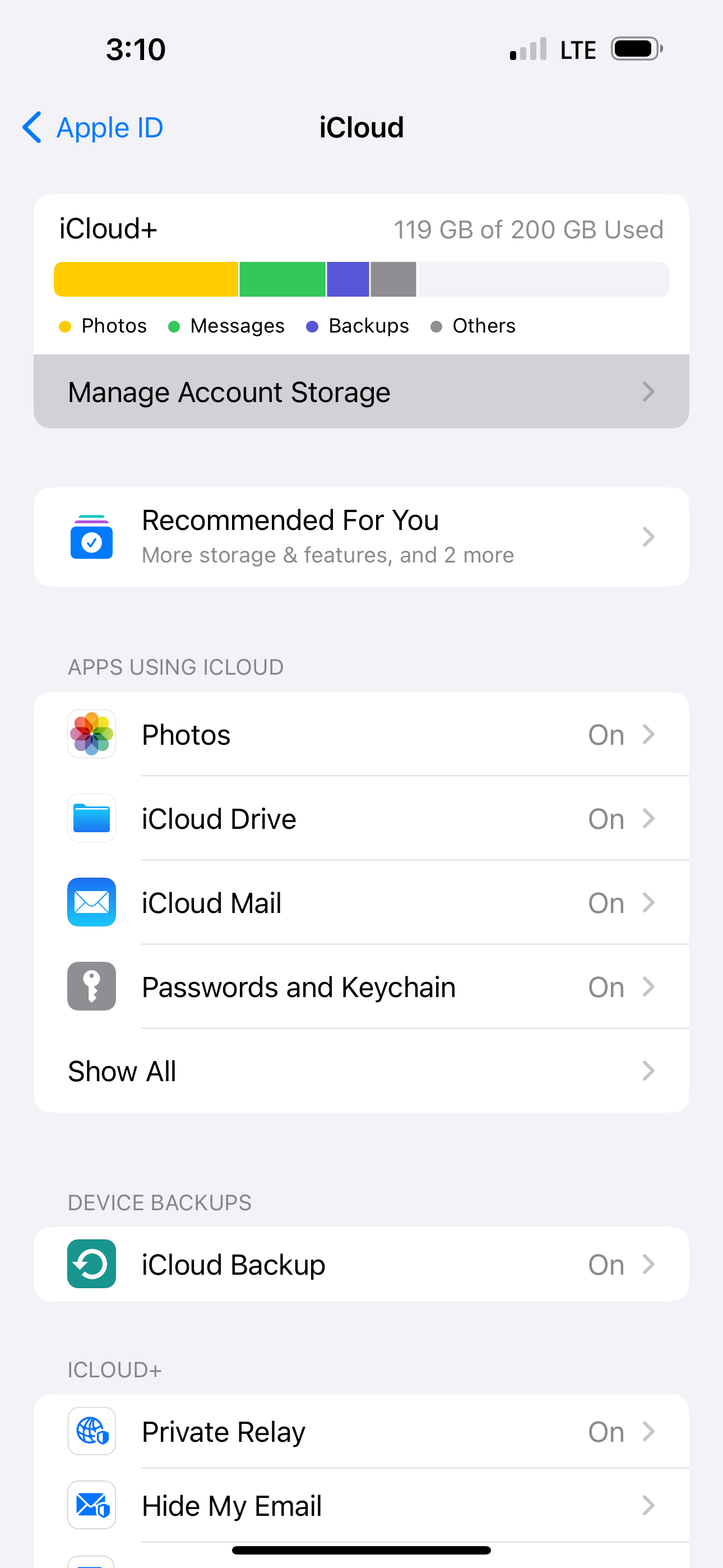 iCloud settings main list iOS 17