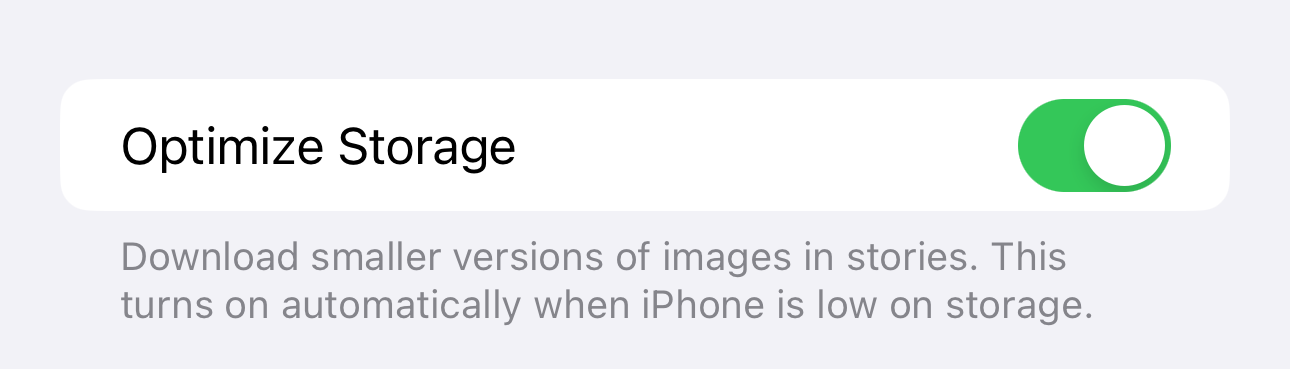 Apple News app settings on iPhone in iOS 17.5 with the Optimize Storage in the Download Options section enabled.