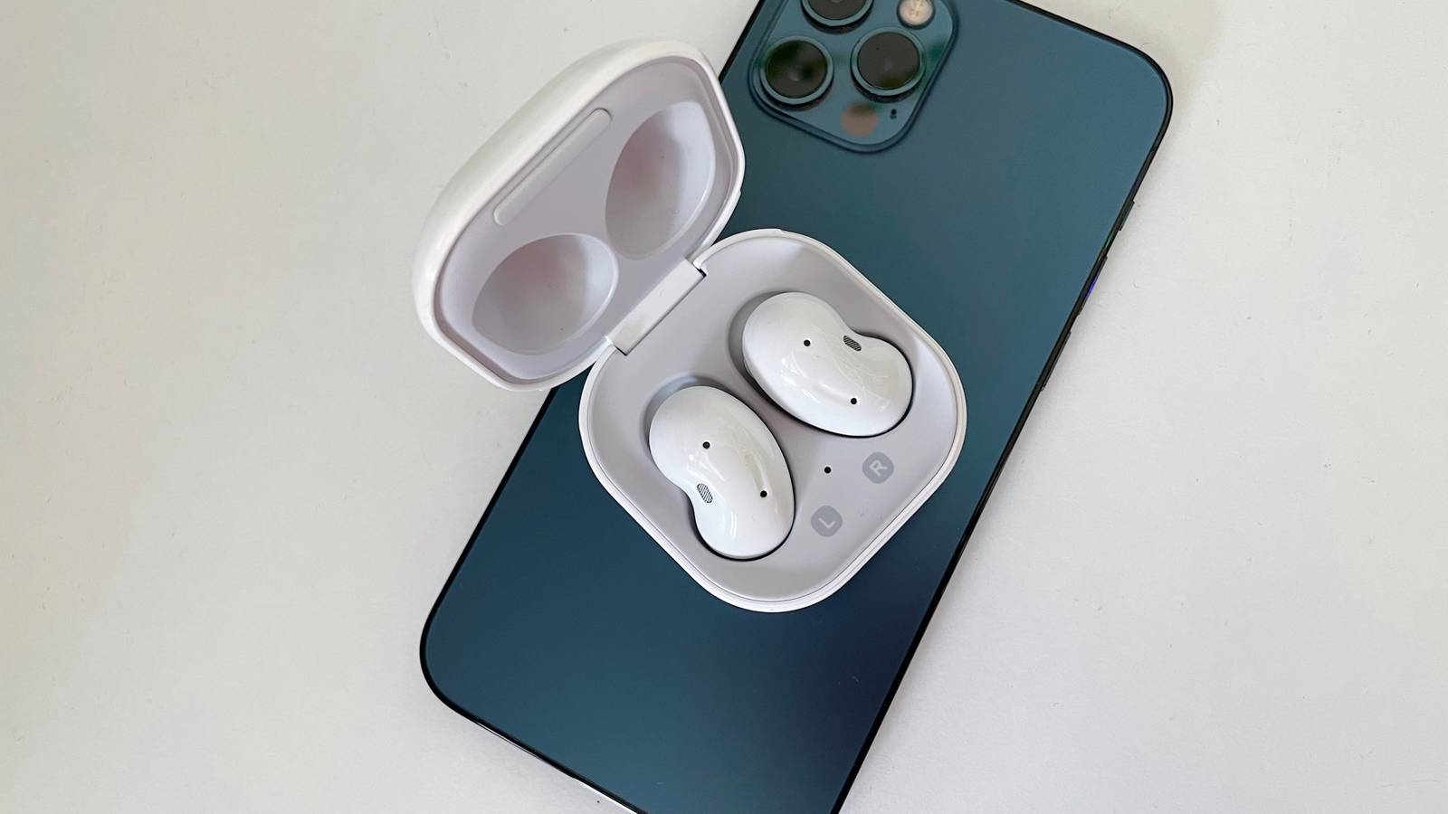How to Pair Galaxy Buds With a Samsung Galaxy Phone