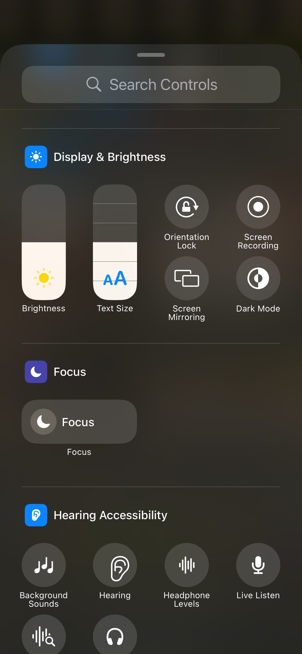 7 Android Features Apple Added to iOS 18