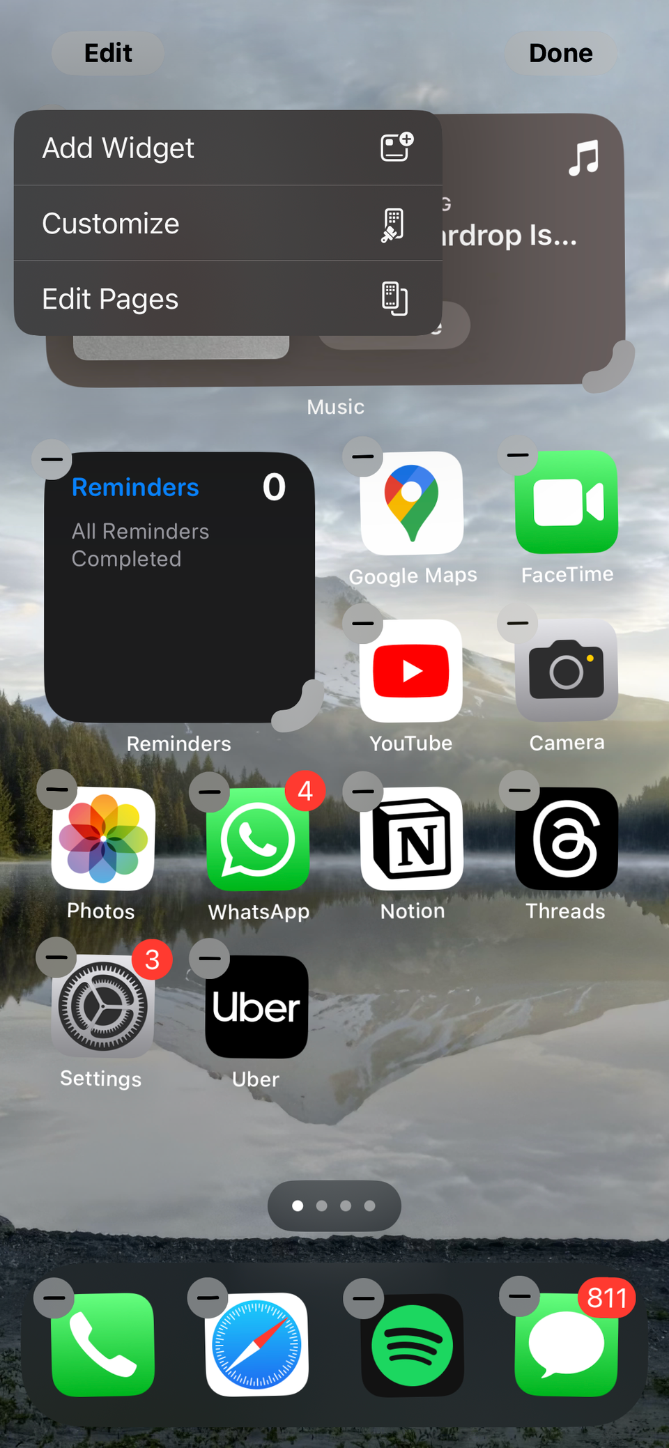 Why Not Personalize Your iPhone App Icons With Your Favorite Color?