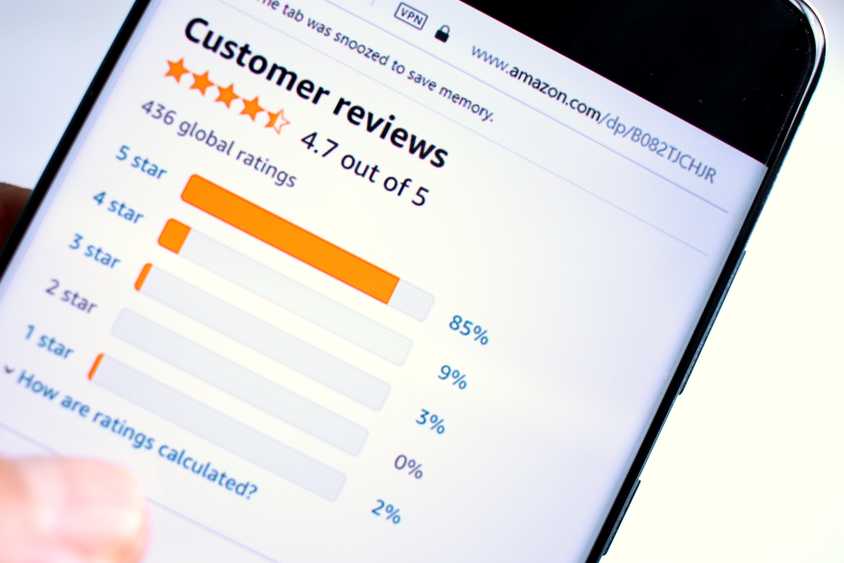 amazon customer view star ratings on smartphone screen