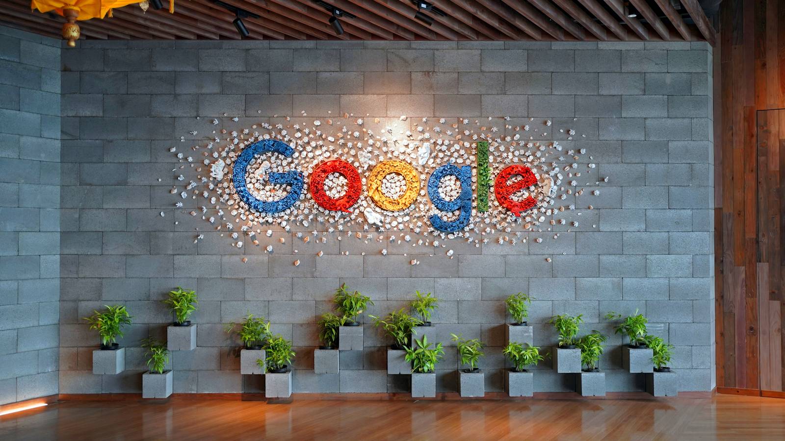 Google Lens Is Now Your AI-Powered, In-Store Shopping Assistant