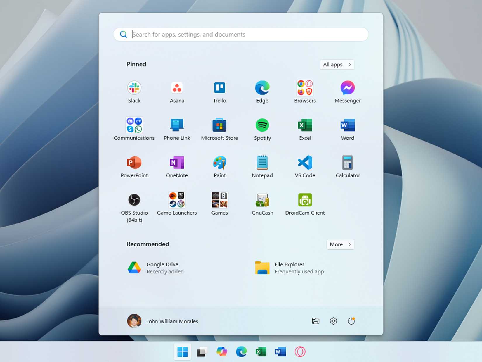 Why I Still Prefer My Windows Laptop Even Though I Also Have a MacBook Air