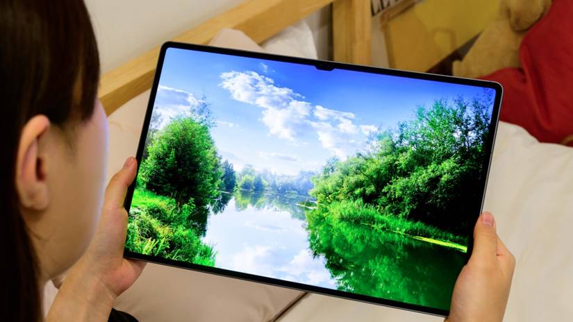 Is It Better to Get a Tablet With 4G LTE/5G or Wi-Fi Only?