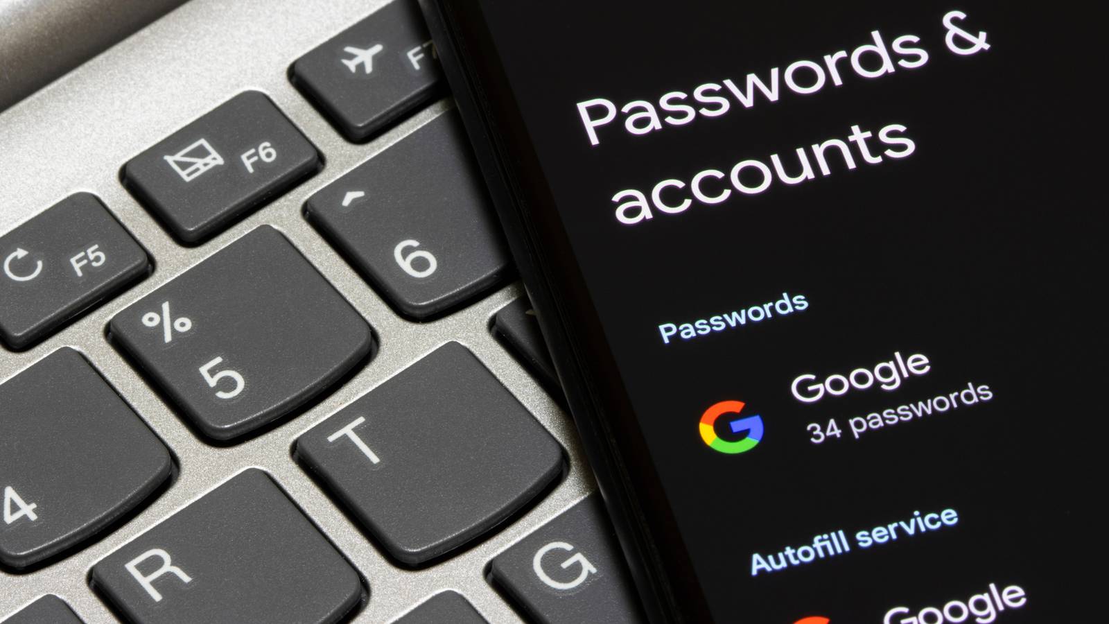 This One Tiny Change Makes Accessing My Google Passwords Much Easier