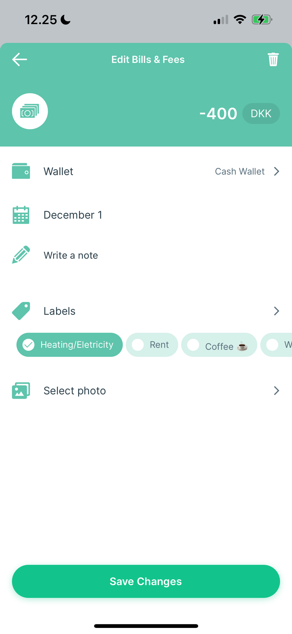 I Use This App to Track My Monthly Expenses