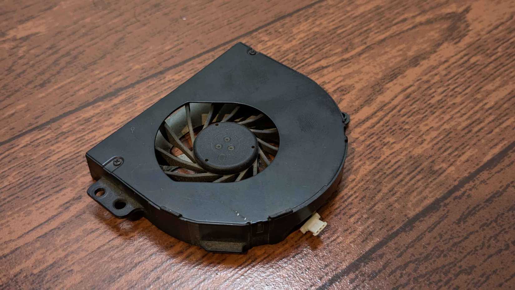 Laptop fan on a table