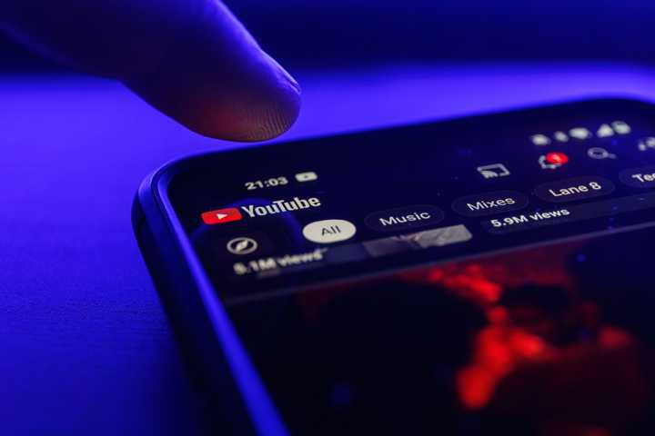 Finger tapping on YouTube mobile app