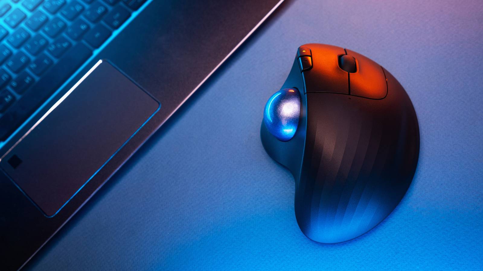 Trackball Pc I Started Using a Trackball and Will Never Switch Back to a Mouse