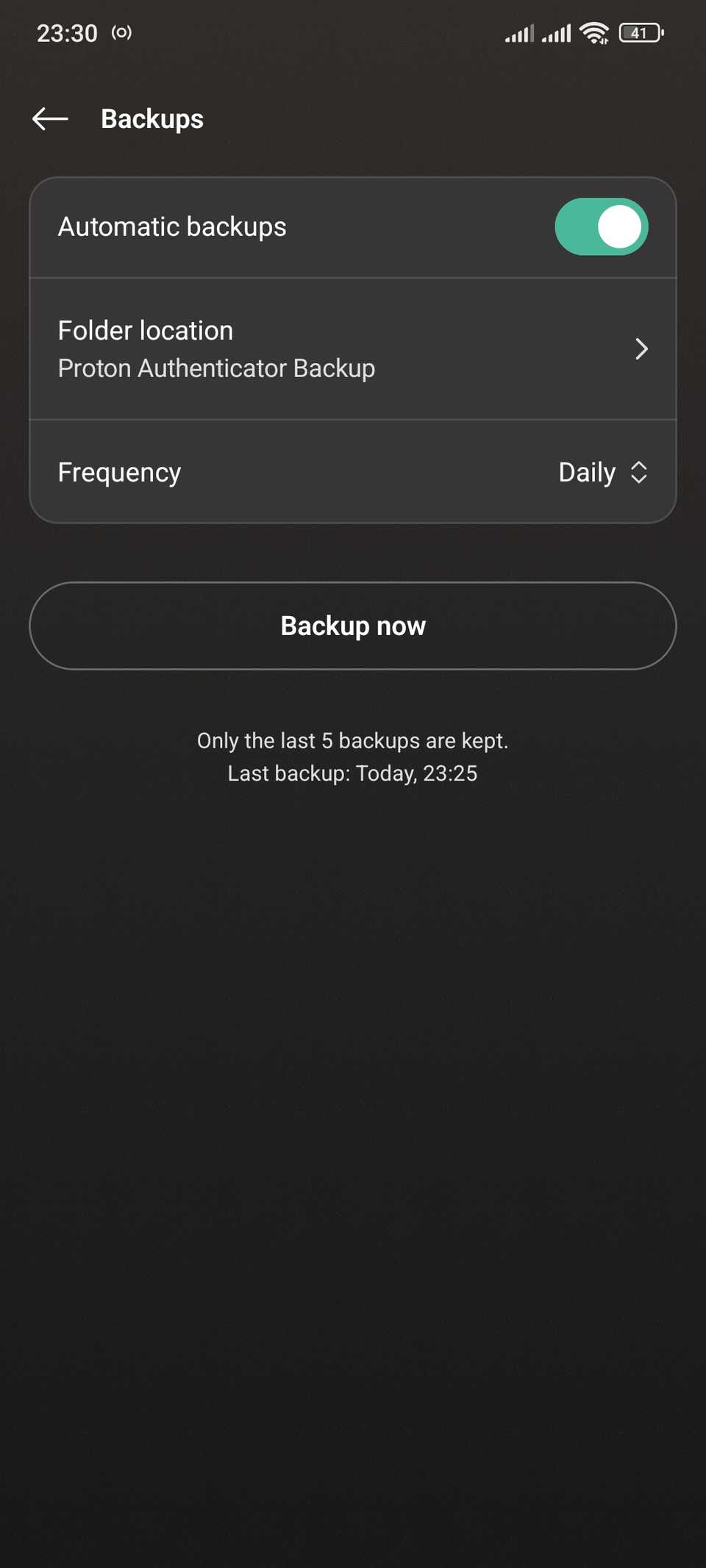Automatic backups toggled on in Proton Authenticator settings.